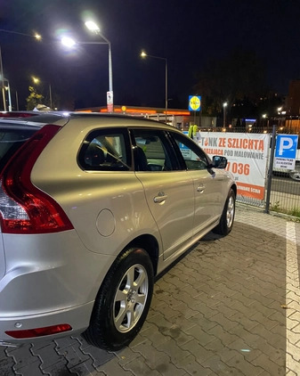 Volvo XC 60 cena 89000 przebieg: 190000, rok produkcji 2016 z Wrocław małe 67